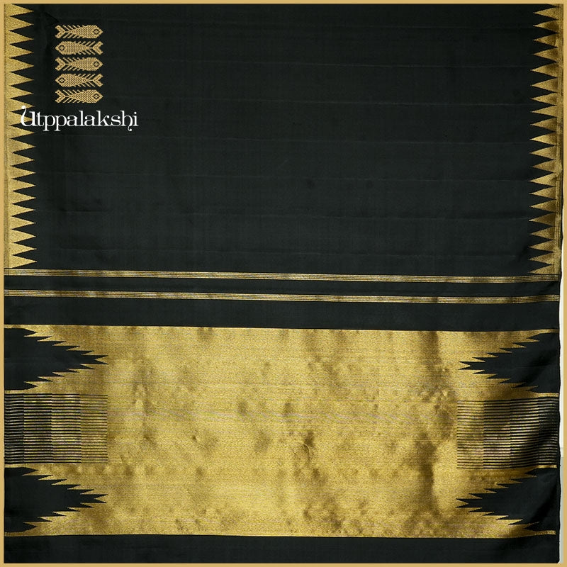 Black Temple Moggu Saree – An Utppalakshi Handwoven Kanchipuram Silk Saree