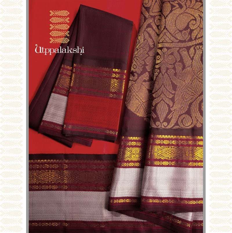 Swarga Vasal Pallu Saree – An Utppalakshi Handwoven Kanchipuram Silk Saree