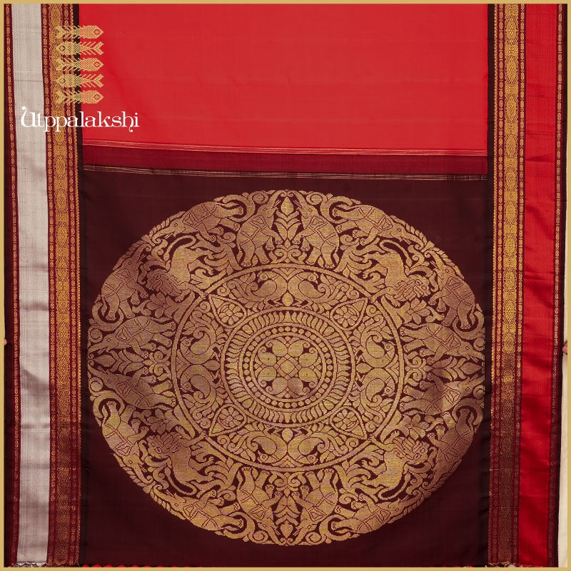Swarga Vasal Pallu Saree – An Utppalakshi Handwoven Kanchipuram Silk Saree