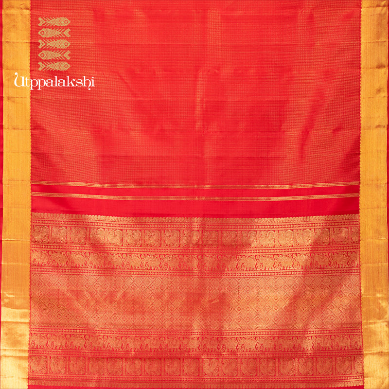 UTPPALAKSHI HANDWOVEN KANJIVARAM SILK SAREE RED WITH VERTICAL ZARI LINES