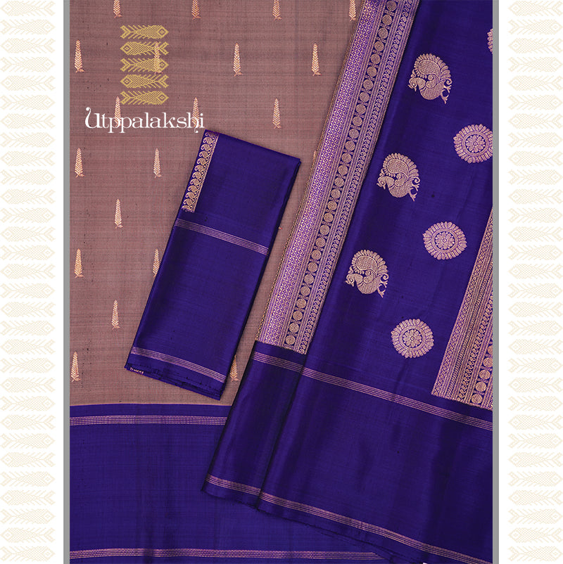 SMOKEY GREY COLOUR SAREE WITH BLUE BORDER-AN UTPPALAKSHI HANDWOVEN KANCHIPURAM SILK SAREE