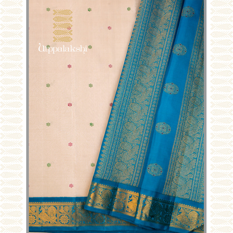 TUSSAR COLOUR SAREE WITH RAMAR BLUE KORVAI BORDER-AN UTPPALAKSHI HANDWOVEN KANCHIPURAM SILK SAREE