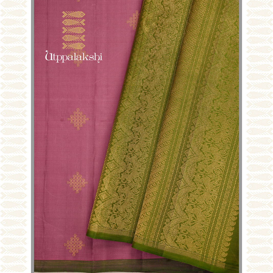 DUSTY PINK KOLAM SAREE WITH GREEN PALLU- AN UTPPALAKSHI HANDWOVEN KANCHIPURAM SILK SAREE