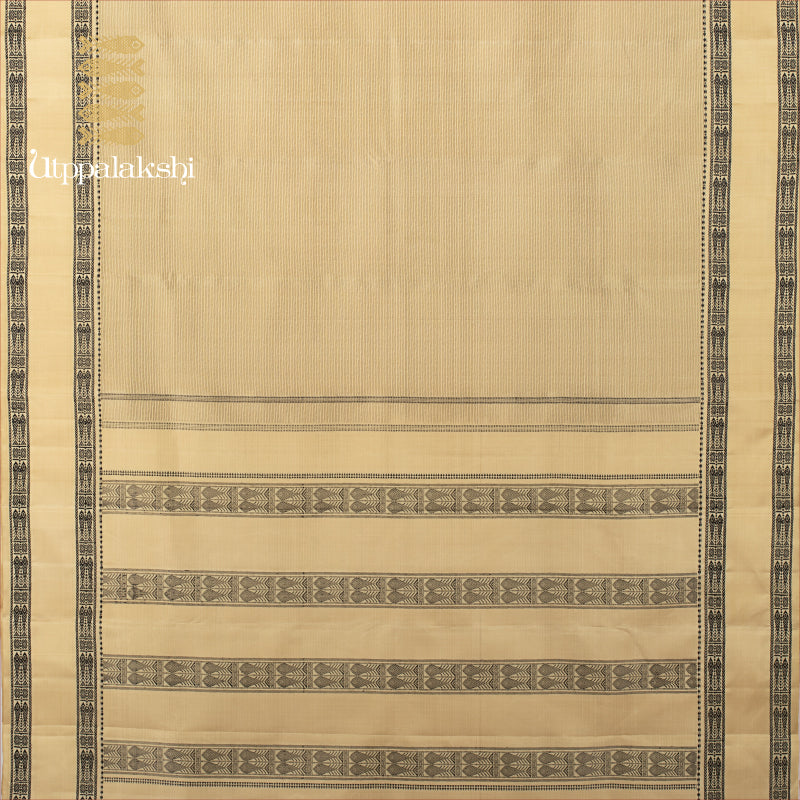 UTPPALAKSHI HANDWOVEN KANJIVARAM SILK SAREE OFFWHITE WITH BLACK LINES AND FISH BORDER